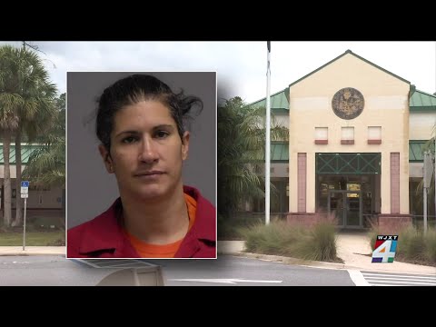 Ohio mom accused of leaving her three young children at a Florida Welcome Center