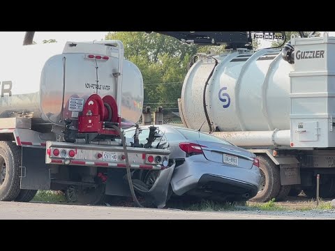 Construction workers injured in car crash in Royalton