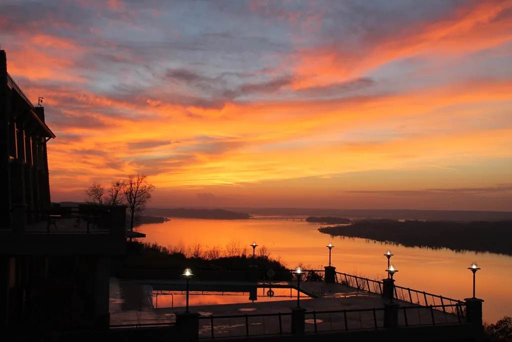 Lake Guntersville